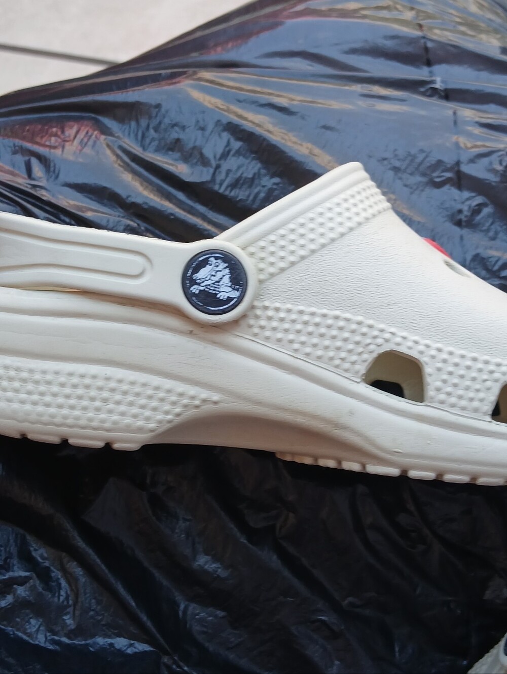 Crocs Kids Off White Classic Clogs | Sz C 13 - Picture 6 of 8